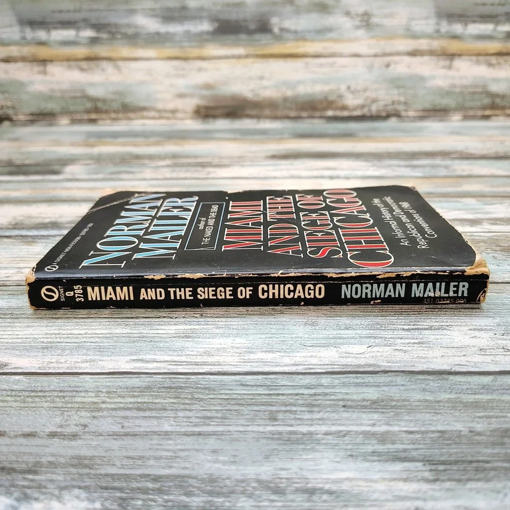 Vintage Book miami siege